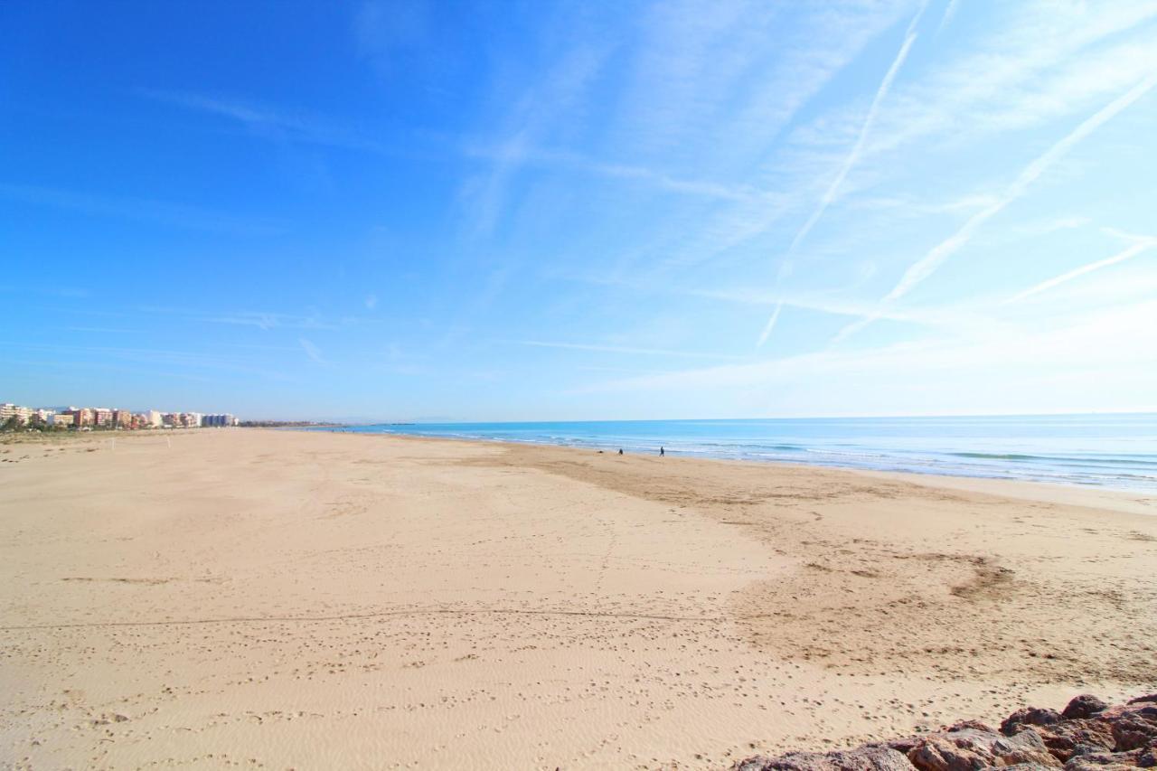 Global Properties, Apartamento A 200M De La Playa De Puerto De Sagunto Luaran gambar