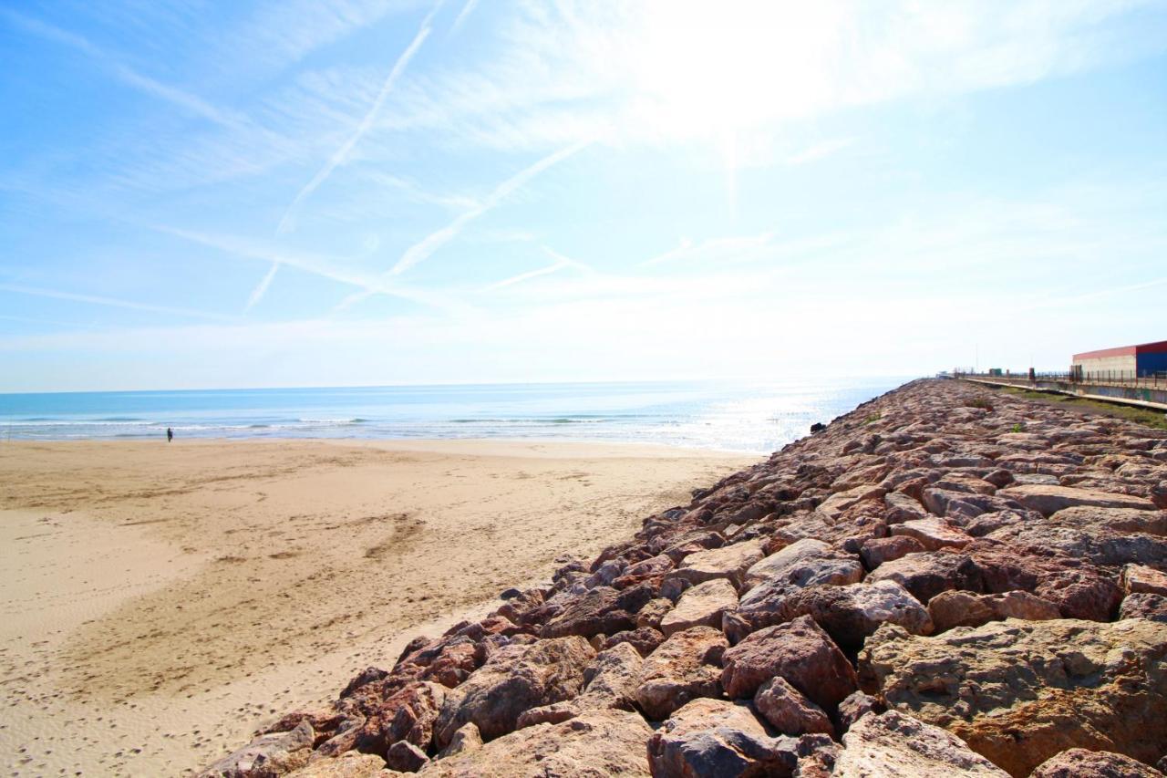 Global Properties, Apartamento A 200M De La Playa De Puerto De Sagunto Luaran gambar